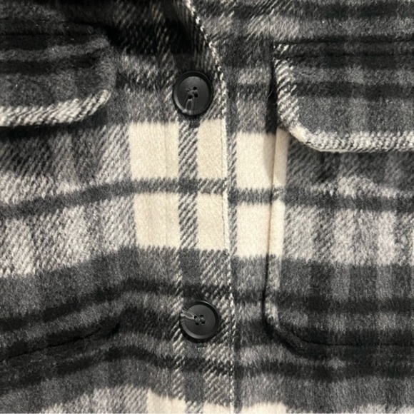 H&M Black and White Plaid Flannel Shacket Jacket Shirt Button Up Long Sleeve - Picture 7 of 8